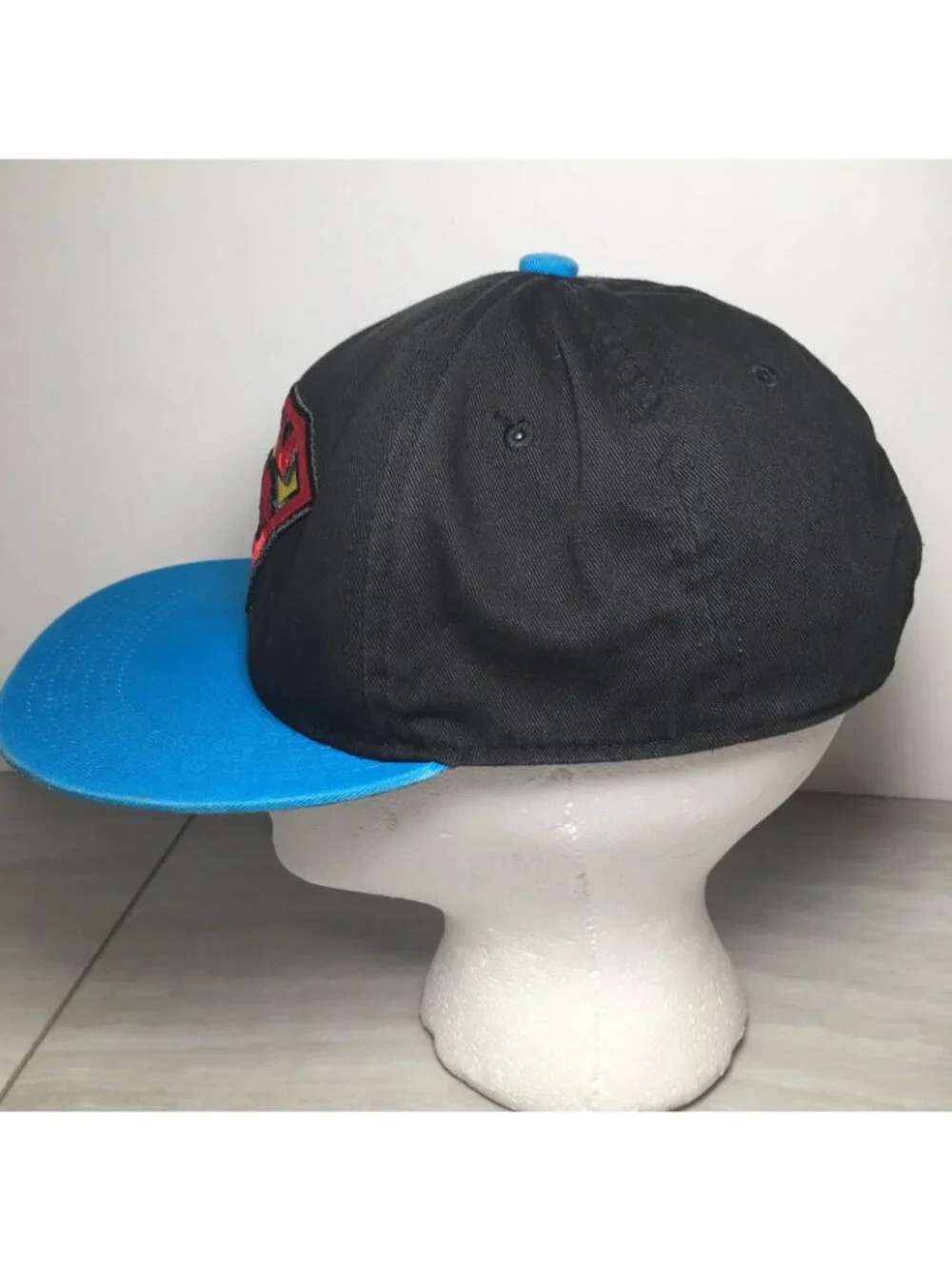 New Era black blue